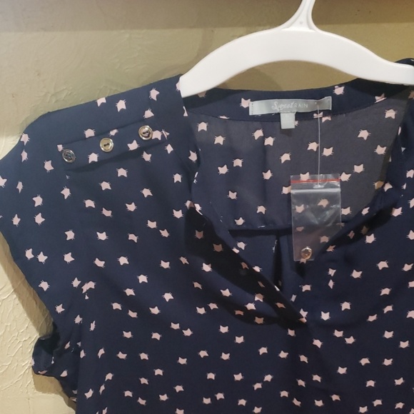 Blouse - Picture 5 of 8